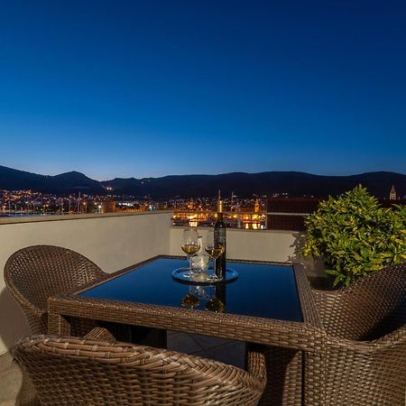 Apartments Orlic Трогір Екстер'єр фото