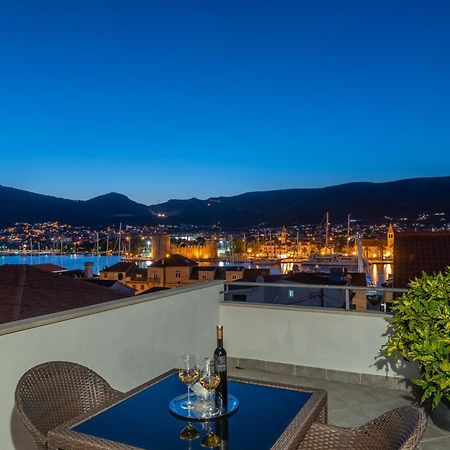Apartments Orlic Трогір Екстер'єр фото