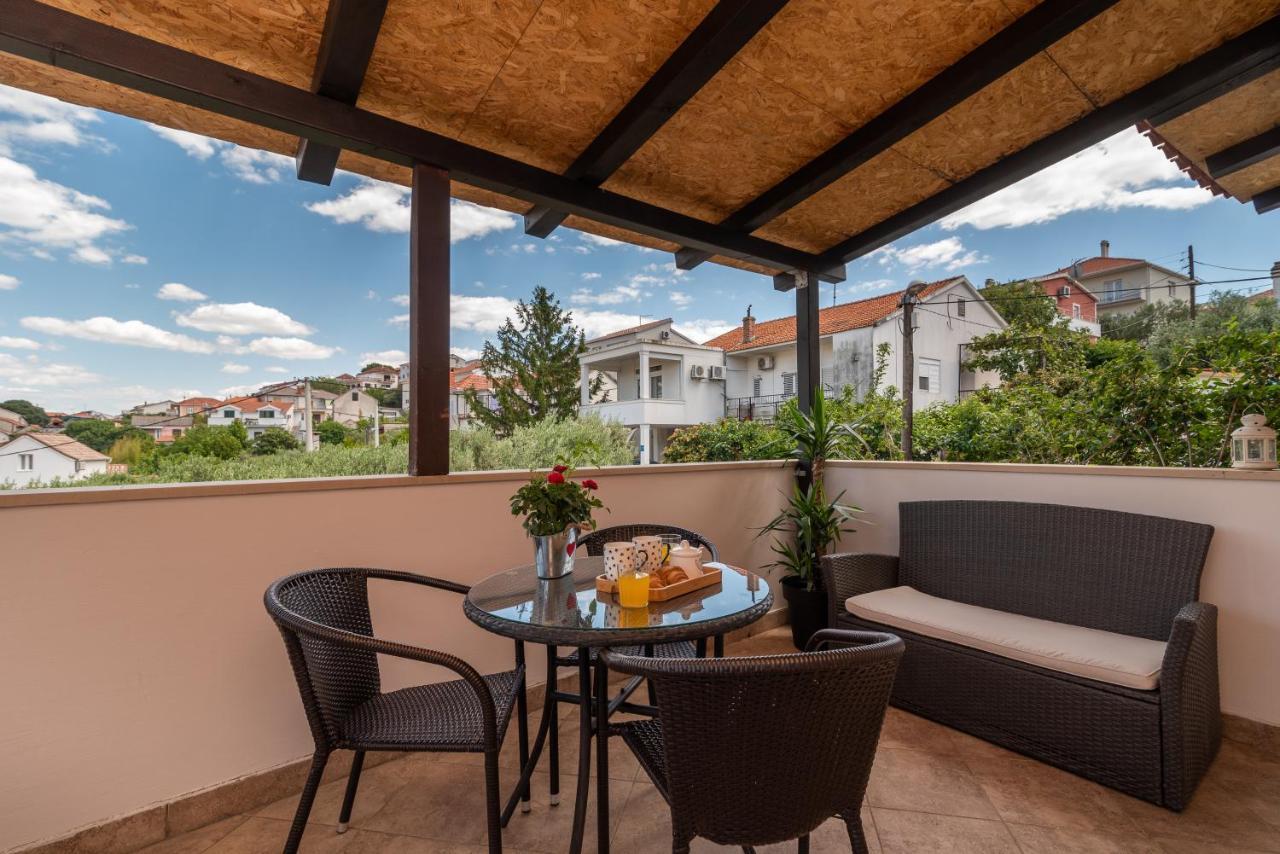 Apartments Orlic Трогір Екстер'єр фото