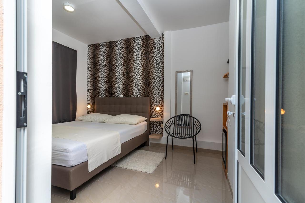 Apartments Orlic Трогір Екстер'єр фото
